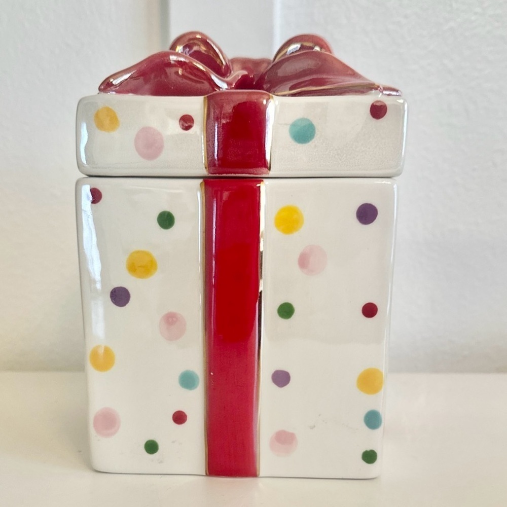 Waterford Whimsical Polka Dot Red Bow Lidded Box Candy Birthday Gift Box Ceramic
